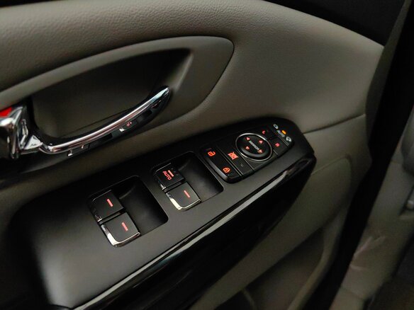 2019 Kia Carnival III, чёрный - вид 28