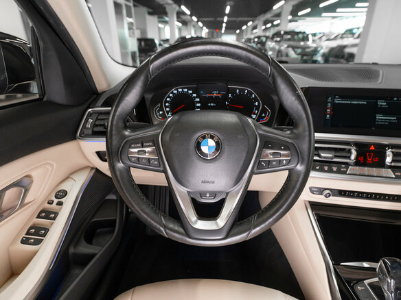 2021 BMW 3 серии 318i VII (G2x), чёрный, 2480000 рублей - вид 9