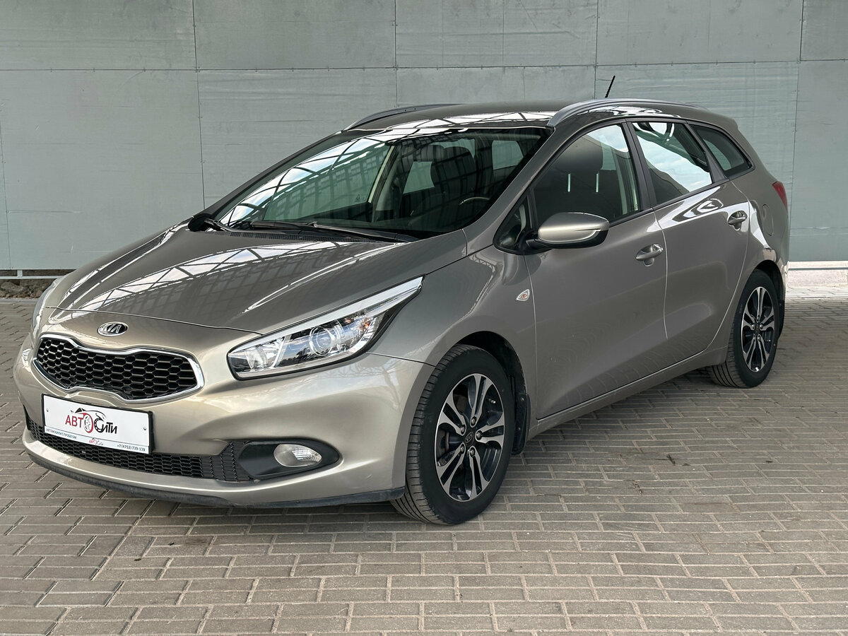 Открыть фотографии: Kia Ceed II