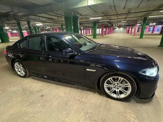 2011 BMW 5 серии 530d VI (F10/F11/F07), синий, 2500000 рублей, вид 4