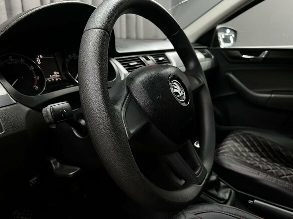 2018 Skoda Rapid I Рестайлинг, чёрный, 629900 рублей - вид 8