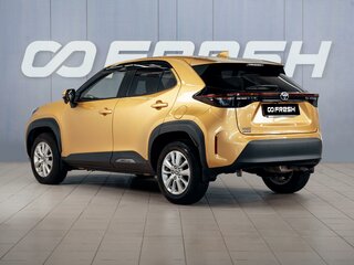 2023 Toyota Yaris Cross I, золотистый, 2330000 рублей, вид 2
