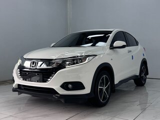 2021 Honda Vezel I Рестайлинг, белый, 1752000 рублей, вид 3