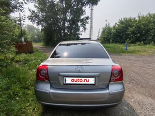 2007 Toyota Avensis II Рестайлинг, серебристый, 725000 рублей, вид 3
