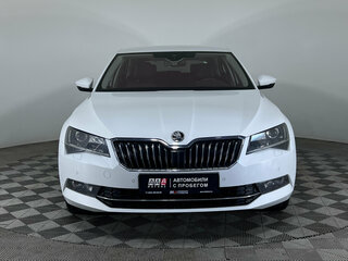 2017 Skoda Superb III, белый, 2050000 рублей, вид 2