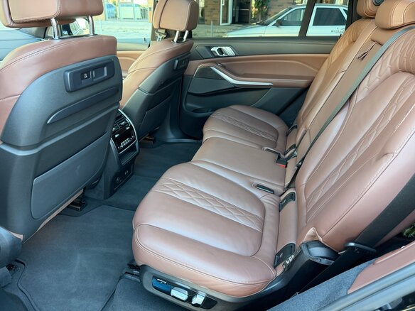 2021 BMW X7 30d I (G07), чёрный, 7800000 рублей - вид 20