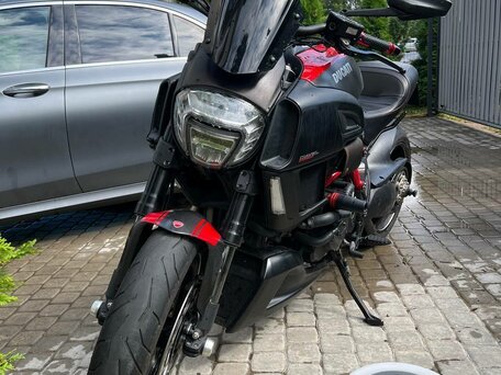 2014 Ducati Diavel Carbon, пурпурный, 900000 рублей, вид 5