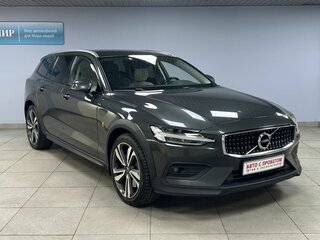 2021 Volvo V60 Cross Country II, серый, 3220000 рублей, вид 3