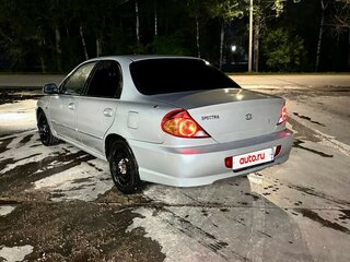 2006 Kia Spectra I Рестайлинг 2, белый, 165000 рублей, вид 3