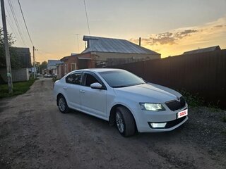 2015 Skoda Octavia III (A7), белый, 850000 рублей, вид 4