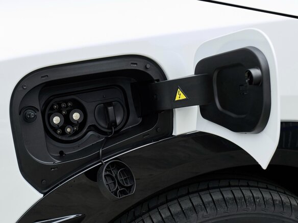 2026 Toyota bZ3X 58.3 kWh, белый, 3286000 рублей - вид 15