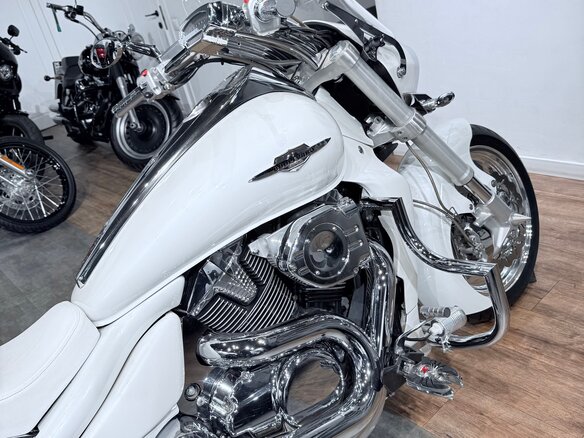 2007 Suzuki Boulevard M109R, белый, 1799000 рублей - вид 10