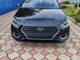 2019 Hyundai Solaris II, чёрный, 1300000 рублей, вид 2