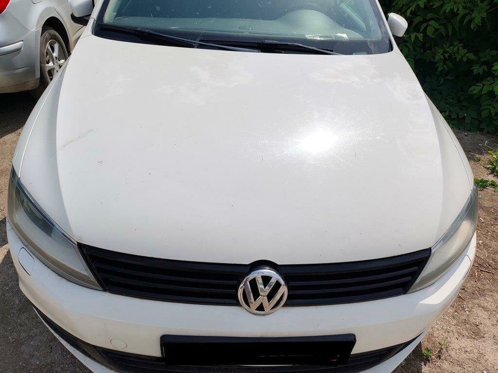 Открыть фотографии: Volkswagen Jetta VI