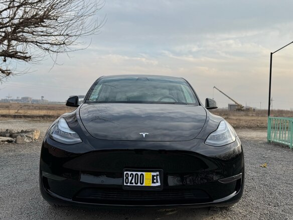 2020 Tesla Model Y Long Range Dual Motor I, чёрный, 1950000 рублей - вид 1