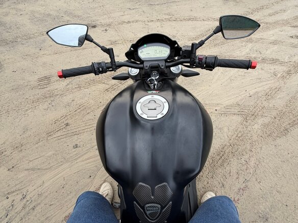 2014 Ducati Monster 821, чёрный, 700000 рублей - вид 2