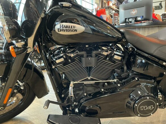 2021 Harley-Davidson Heritage, чёрный, 3400000 рублей - вид 7