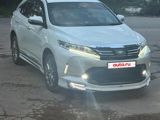 2017 Toyota Harrier III (XU60) Рестайлинг, белый, 2900000 рублей, вид 5