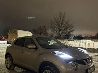 2017 Nissan Juke I Рестайлинг, серебристый, 1400000 рублей, вид 2