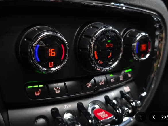 2023 Mini Clubman Cooper II Рестайлинг, чёрный, 1750000 рублей - вид 19