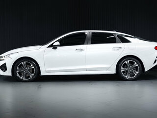 2021 Kia K5 III, белый, 2799000 рублей, вид 4