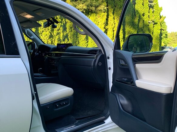 2016 Lexus LX 450d III Рестайлинг 2, белый, 5950000 рублей - вид 12