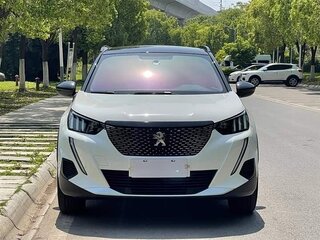 2022 Peugeot 2008 II, белый, 1240000 рублей, вид 3