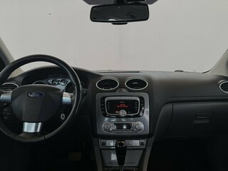 2011 Ford Focus II Рестайлинг, красный, 690000 рублей, вид 5