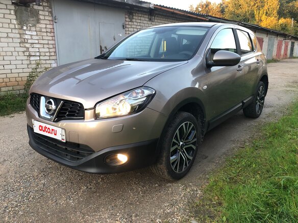 2010 Nissan Qashqai I Рестайлинг, коричневый, 780000 рублей - вид 2