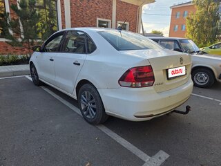 2017 Volkswagen Polo V Рестайлинг, белый, 500000 рублей, вид 4