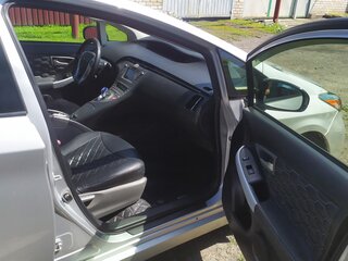 2012 Toyota Prius PHV ZVW35 III Рестайлинг (XW30), серебристый, 1200000 рублей, вид 5