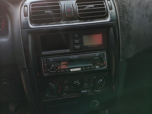 1997 Mazda 626 V (GF), красный, 240000 рублей - вид 5