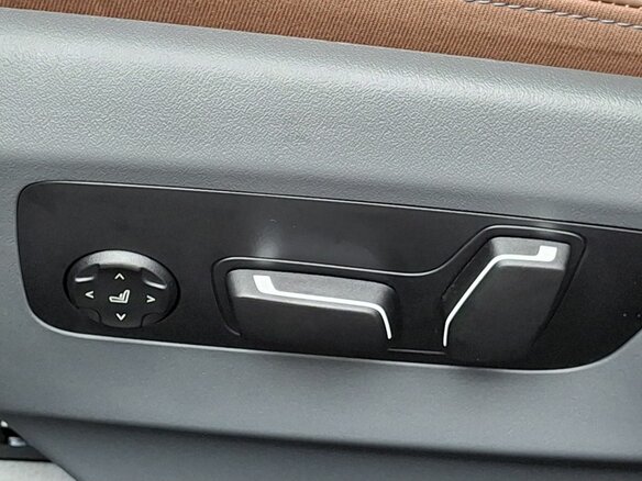 2025 BMW 5 серии 530e VIII (G60/G61/G68), чёрный - вид 12