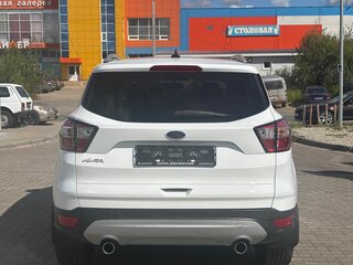 2018 Ford Kuga II Рестайлинг, белый, 1780000 рублей, вид 4