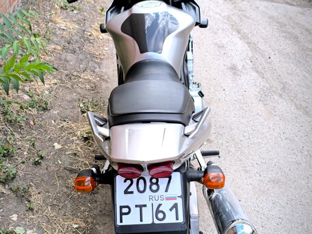 2006 Yamaha FZS1000 Fazer, серебристый, 450000 рублей, вид 5