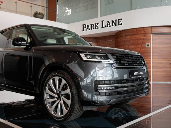 2026 Land Rover Range Rover D350 MHEV V, серый - вид 5
