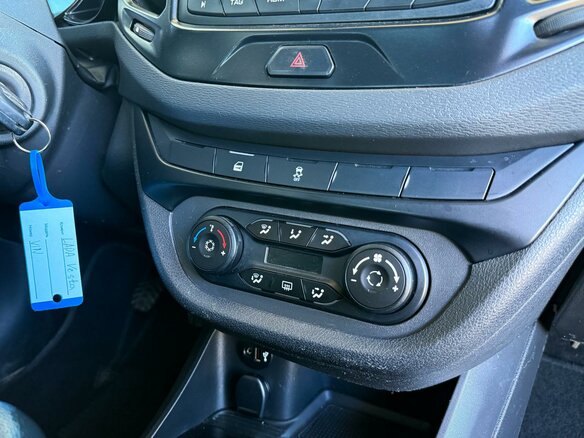 2017 Lada (ВАЗ) Vesta I, серый, 765000 рублей - вид 24