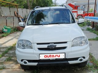 2013 Chevrolet Niva I Рестайлинг, белый, 520000 рублей, вид 2