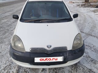 2000 Toyota Vitz I (P10), белый, 350000 рублей, вид 1