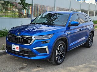 2023 Skoda Kodiaq I Рестайлинг, синий, 4590000 рублей, вид 2