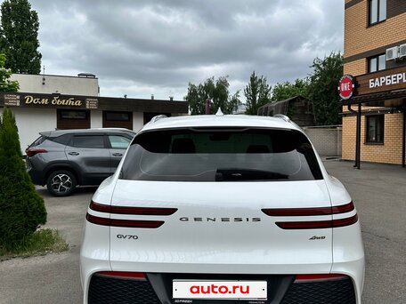 2021 Genesis GV70 I, белый, 4300000 рублей, вид 4