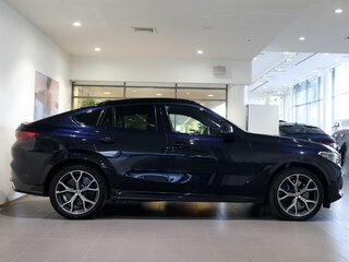 2020 BMW X6 30d III (G06), чёрный, 7888000 рублей, вид 4