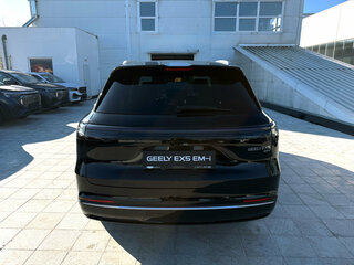 2026 Geely EX5 Гибрид EM-R, чёрный, 3829990 рублей, вид 5