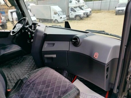 2016 Renault T-Series, чёрный, 4415000 рублей, вид 5