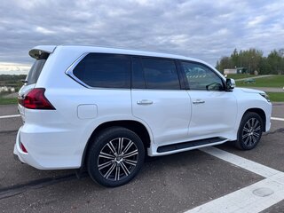 2018 Lexus LX 450d III Рестайлинг 2, белый, 6300000 рублей, вид 3