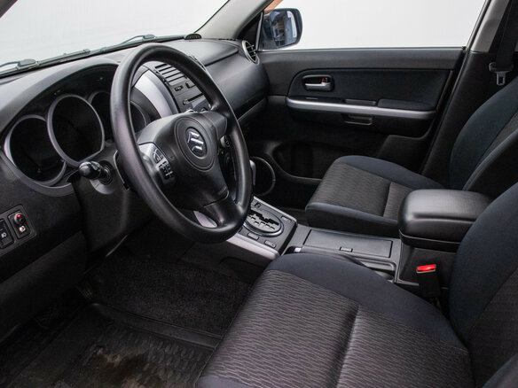 2013 Suzuki Grand Vitara II Рестайлинг 2, белый - вид 9