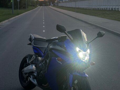 2016 Honda CBR 650F, синий, 499999 рублей, вид 4