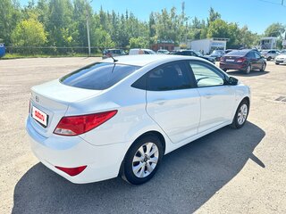 2016 Hyundai Solaris I Рестайлинг, белый, 900000 рублей, вид 5