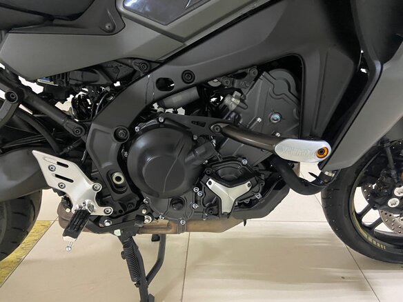2021 Yamaha Tracer 9, серый, 1300000 рублей - вид 12