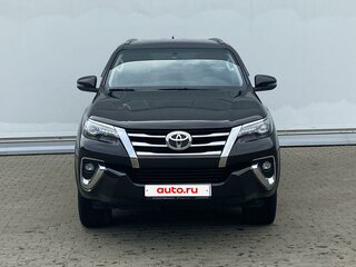 2017 Toyota Fortuner II, коричневый, 2500000 рублей, вид 2